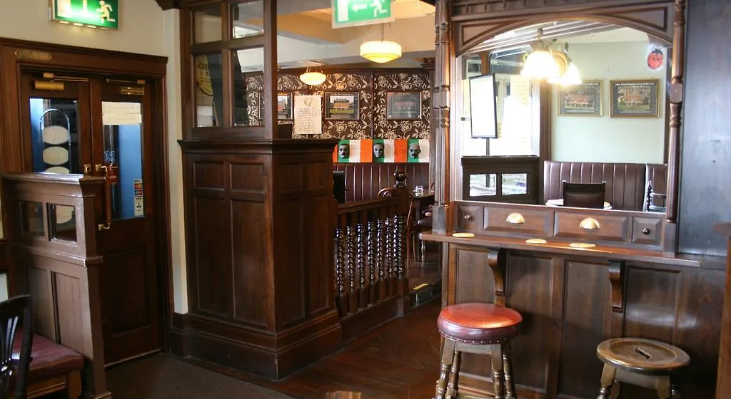 JBs Bar&Guest Accommodation-1
